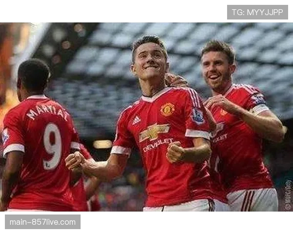 曼联后防一夜崩塌：三大中卫同时伤缺致防线重组压力